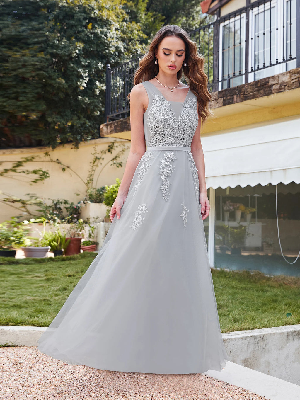 Women Burgundy Evening Dress Lace Appliques Tulle V-Neck Sexy Backless Prom Dresses A-Line Floor-Length Sleeveless Party Vestido