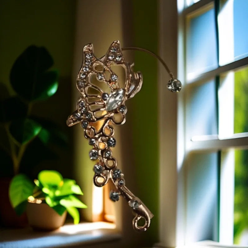 Boucles d’oreilles Newly launched, hot-selling, super shiny butterfly fairy ear clips for non-pierced ears. niche, luxurious and light earrings