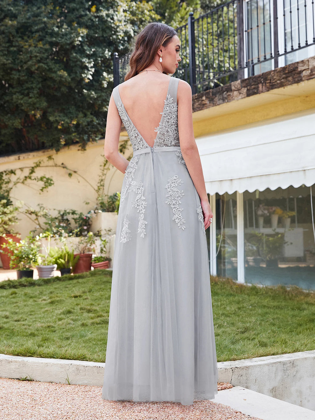 Women Burgundy Evening Dress Lace Appliques Tulle V-Neck Sexy Backless Prom Dresses A-Line Floor-Length Sleeveless Party Vestido