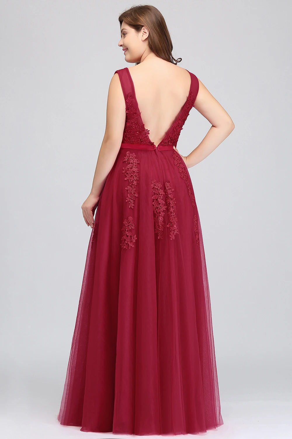 Women Burgundy Evening Dress Lace Appliques Tulle V-Neck Sexy Backless Prom Dresses A-Line Floor-Length Sleeveless Party Vestido
