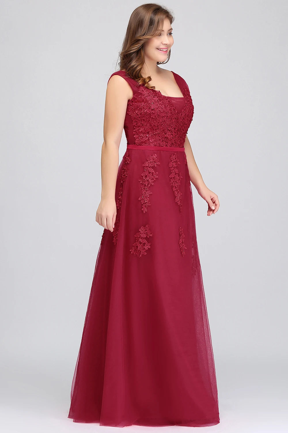 Women Burgundy Evening Dress Lace Appliques Tulle V-Neck Sexy Backless Prom Dresses A-Line Floor-Length Sleeveless Party Vestido