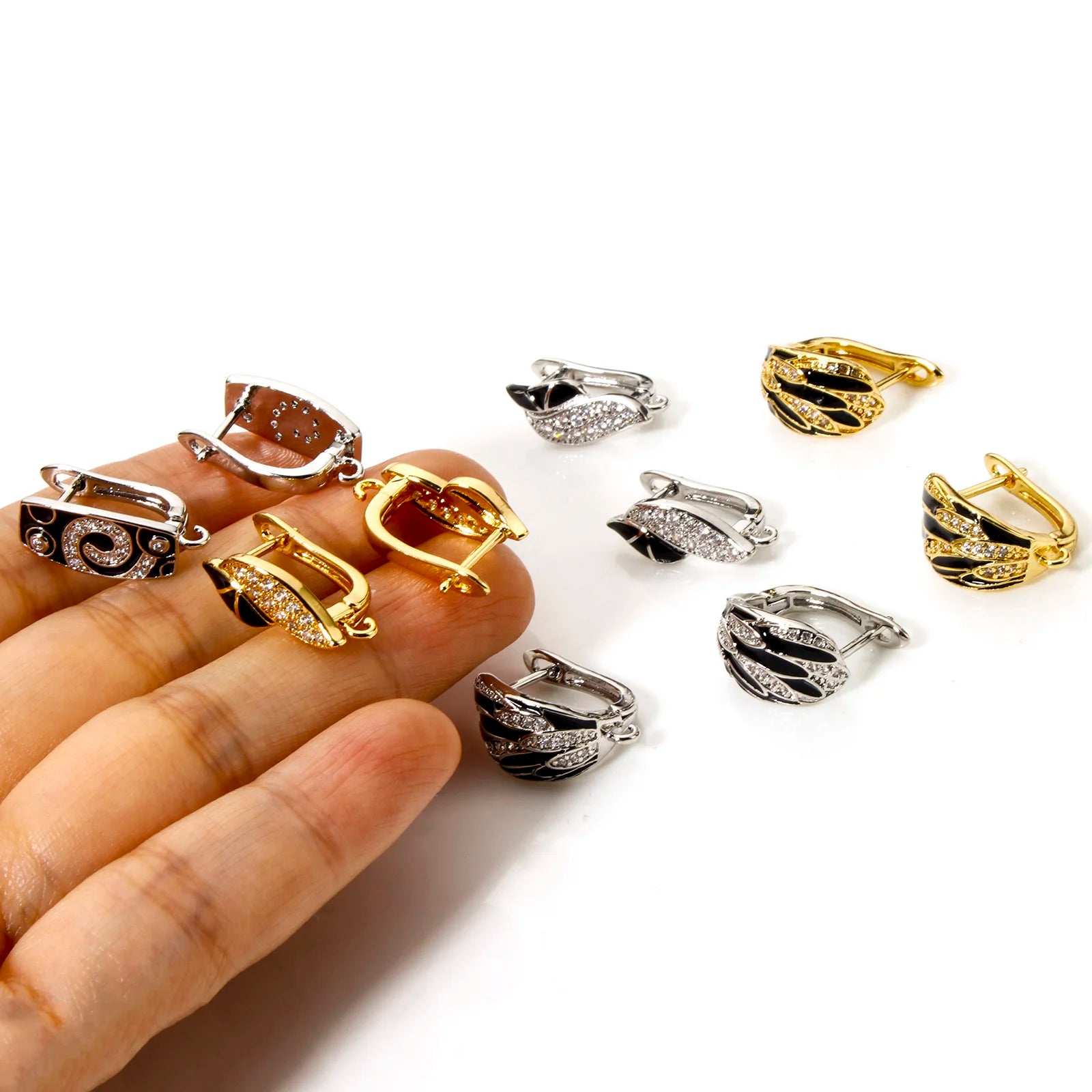 Bouclesd’oreilles 1/2 Pair Brass Micro Pave Hoop Earrings With Loop Black Enamel Clear Cubic Zirconia Earwires Fasteners
Accessories For Earring